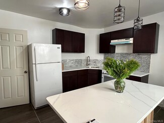 11650 128th St, South Ozone Park, NY 11420