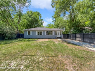 5334 Mays Dr, Jacksonville, FL 32209