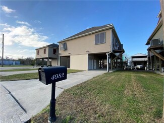 4982 Kaylee Ln, Barataria, LA 70036