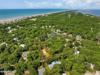 117 White Ash Dr, Pine Knoll Shores, NC 28512