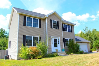 47 Hilbren Rd, Weare, NH 03281