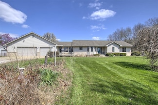 1147 E 2800 Rd N, Mount Auburn, IL 62547
