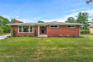 138 W Sunbury Rd, Butler, PA 16001