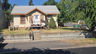 1642 Crescent Ave, Klamath Falls, OR 97601