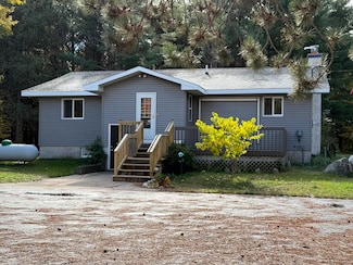 10386 Inverness Trail Rd, Cheboygan, MI 49721