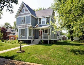 308 W Curtis St, Grant Park, IL 60940