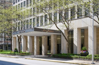 260 E Chestnut St Unit 3005, Chicago, IL 60611