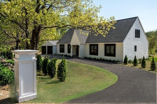 278 Stage Rd, Nottingham, NH 03290
