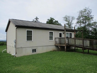 2136 Porter Rd, Dayton, PA 16222