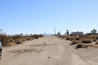 2025 Bella Vista Dr, Adelanto, CA 92301