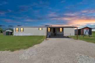 2635 Olvera Ln, Sealy, TX 77474