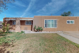 10117 Blume St NE, Albuquerque, NM 87112