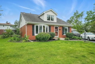 941 W 54th Place, Merrillville, IN 46410