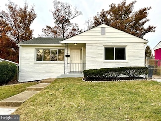 7805 Glenarden Pkwy, Glenarden, MD 20706