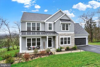 57 Chateau Cir, Wrightsville, PA 17368