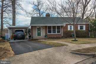 5905 9th St N, Arlington, VA 22205