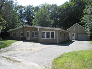 27 Birch Dr, Dover, NH 03820