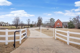 780 W 121st St S, Jenks, OK 74037