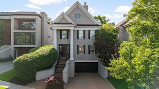 321 N Central Ave, Saint Louis, MO 63105