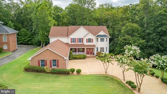 1001 Featherston Ct, Fredericksburg, VA 22401