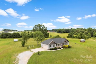 262 Grassy Pond Creek Rd, Gaffney, SC 29341