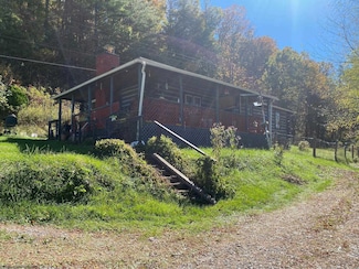 6898 Parsons Rd, Montrose, WV 26283