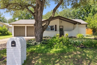 4632 Ivanhoe Dr, Fort Worth, TX 76132