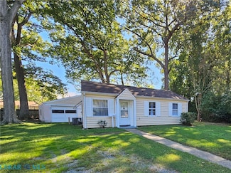 330 Shawen Dr, Hampton, VA 23669