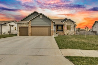 2604 New Spring Ct, Derby, KS 67037