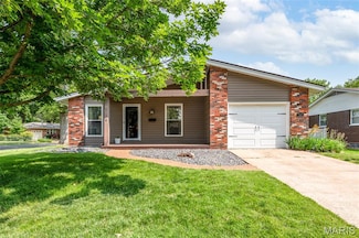 725 Yale Ave, Edwardsville, IL 62025