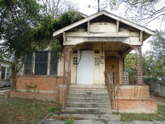 1221 E Crockett St, San Antonio, TX 78202