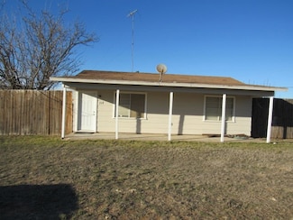 701 House St, Rochelle, TX 76872