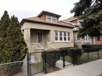 5324 W Oakdale Ave, Chicago, IL 60641