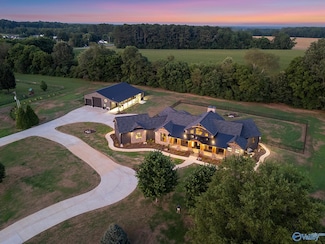 1450 Elkwood Section Rd, Hazel Green, AL 35750