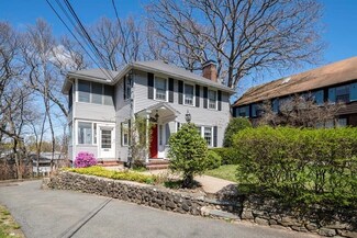 103 Atwood Ave, Newtonville, MA 02460