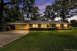 1753 Palmetto Rd, Benton, LA 71006