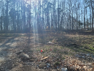 5235 Clearwater Lake Rd, Mount Holly, NC 28120