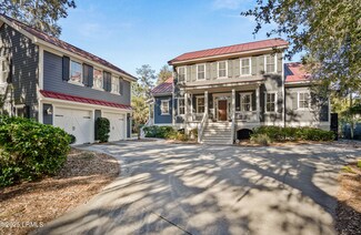 76 Bay Dr, Beaufort, SC 29907