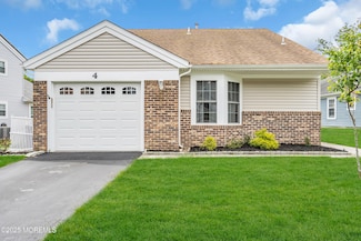 4 Beechwood Ct, Barnegat, NJ 08005