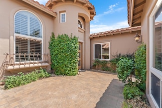 49360 Mission Dr W, La Quinta, CA 92253