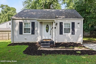 15 Kenil Ct, Louisville, KY 40206
