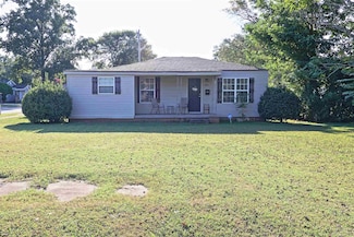 1001 N Cave St, Tuscumbia, AL 35674