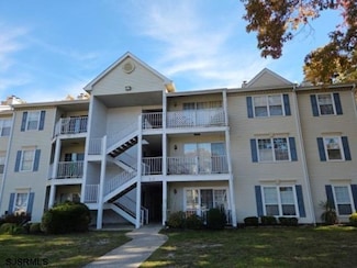 96 Iroquois Dr Unit 18, Galloway, NJ 08205