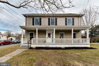 1103 N Commerce St, Paulsboro, NJ 08066