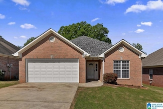 725 Salters Dr, Bessemer, AL 35023