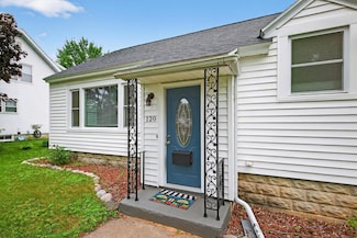 120 Adams Ave, Port Edwards, WI 54469