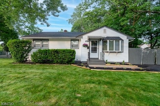 123 Baier Ave, Somerset, NJ 08873
