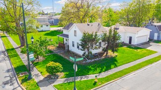 175 N Locust St, Manteno, IL 60950
