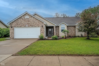 2557 Cedarcrest Dr, Columbus, IN 47203