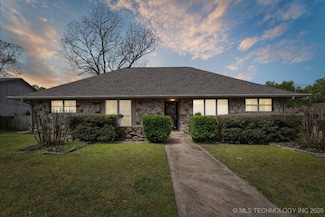 4708 S 69th Ave E, Tulsa, OK 74145